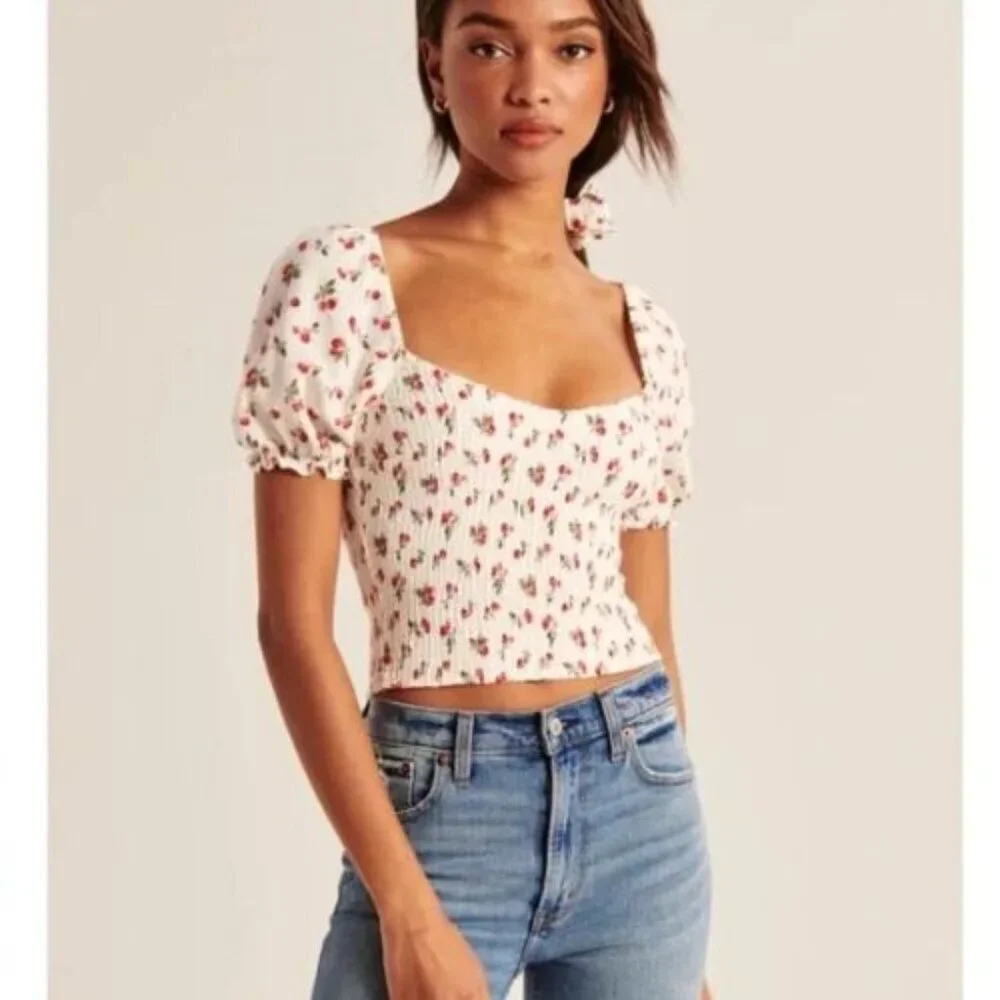 Abercrombie & Fitch Cherry Print Square Neck Puff Sleeve Top Small 51649